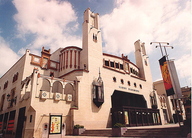 Fachada Teatro Villamarta